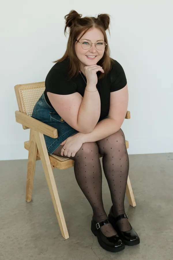 Mackenzie, Lived-in Color, Vivids & Transformations at The Socialite Salon